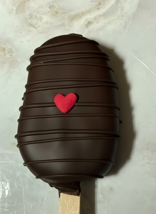 Royal Chocolate Covered Strawberry Cakecicle